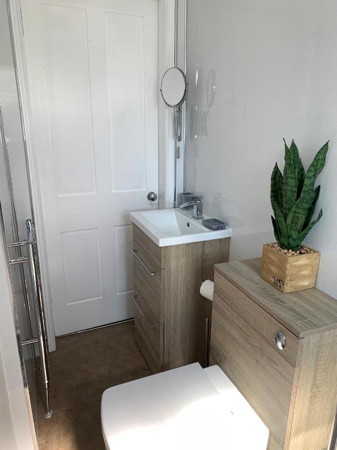 Woodvale Flat, Renton, Loch Lomond Renton